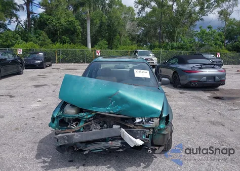 1997 Toyota Corolla Ce z USA, uszkodzony, nr VIN 1NXBA02E6VZ578131